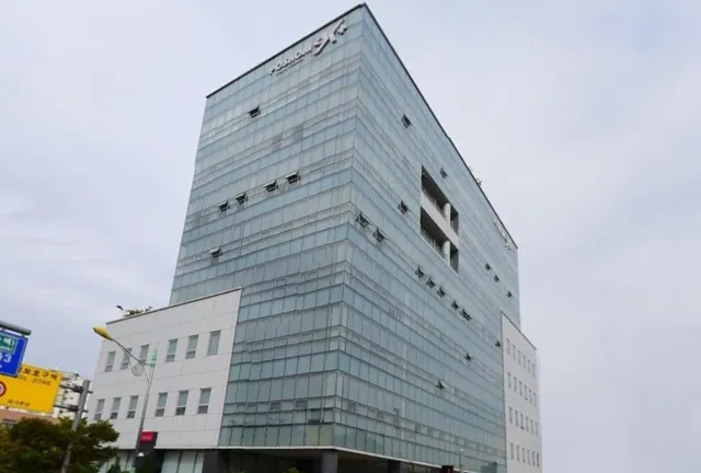 포스콤타워 건물 외관