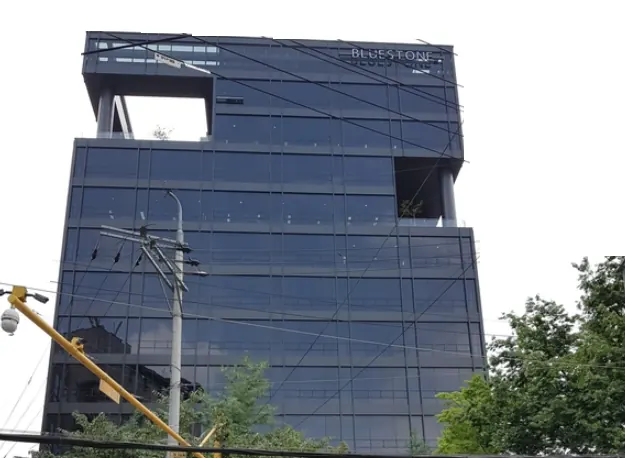 블루스톤타워 건물 외관