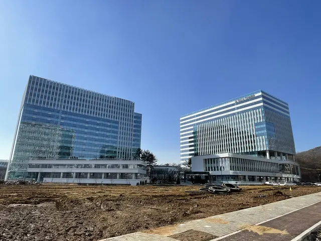 디 테크 타워 과천 건물 외관