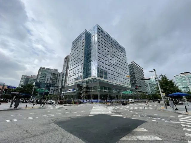 가산 KS타워 건물 외관