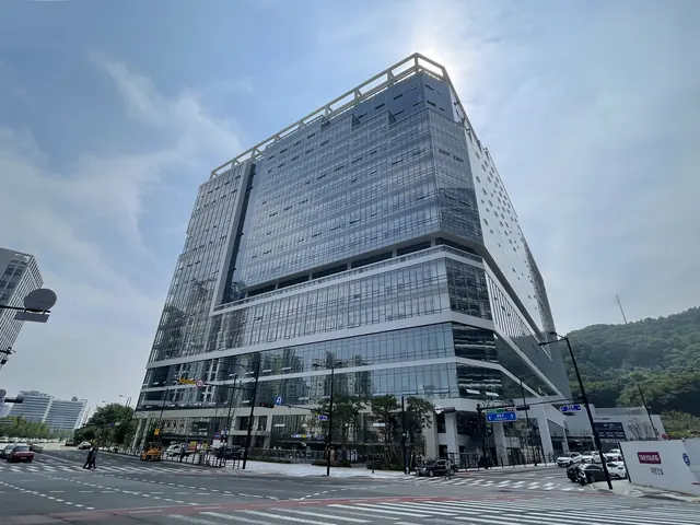 GL메트로시티 향동 건물 외관
