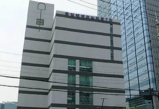 동일테크노타운 안양 건물 외관