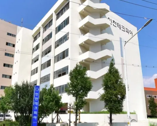 인천테크피아 건물 외관