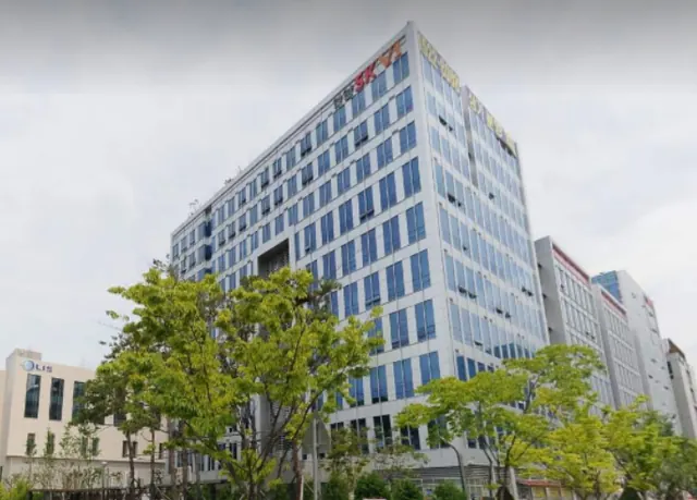 안양 SK V1 Center 건물 외관