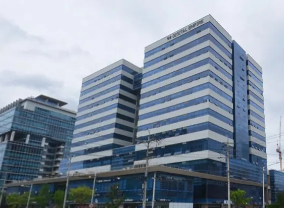 평촌 디지털엠파이어 건물 외관